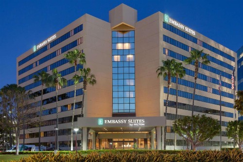 Embassy Suites Irvine - Orange County Airport - image 2