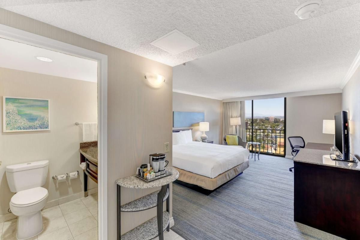 Hilton Irvine/Orange County Airport - image 4