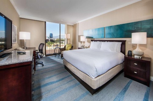 Hilton Irvine/Orange County Airport - image 5