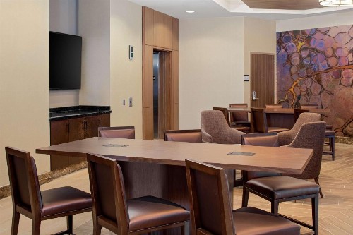 DoubleTree by Hilton Irvine Spectrum - image 14