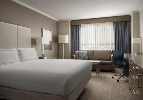 DoubleTree by Hilton Irvine Spectrum - image 18