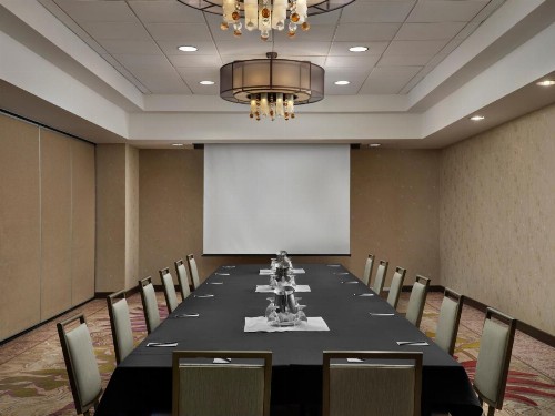 DoubleTree by Hilton Irvine Spectrum - image 34