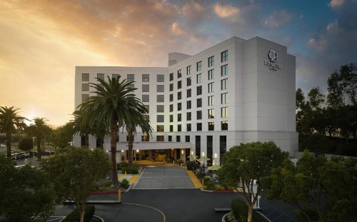 DoubleTree by Hilton Irvine Spectrum - image 40