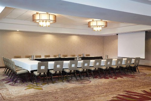 DoubleTree by Hilton Irvine Spectrum - image 43