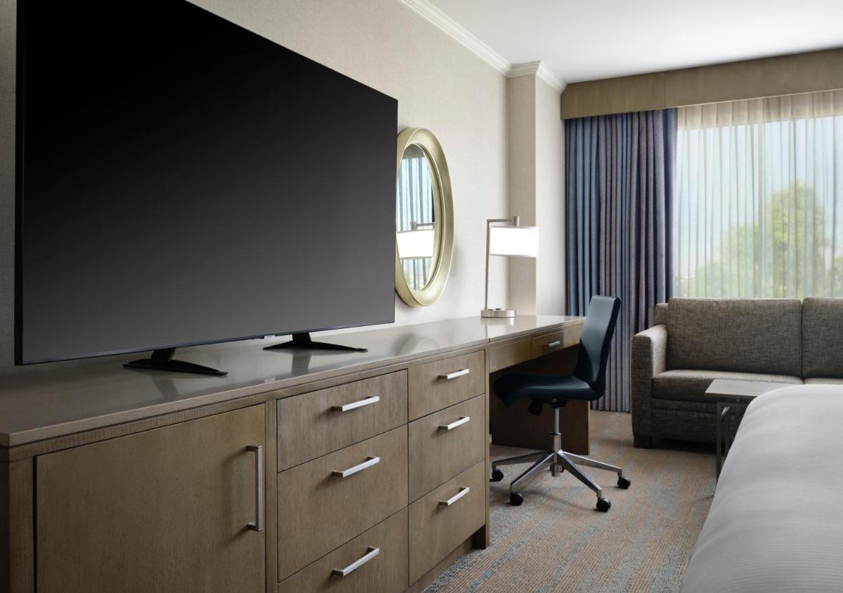 DoubleTree by Hilton Irvine Spectrum - image 6