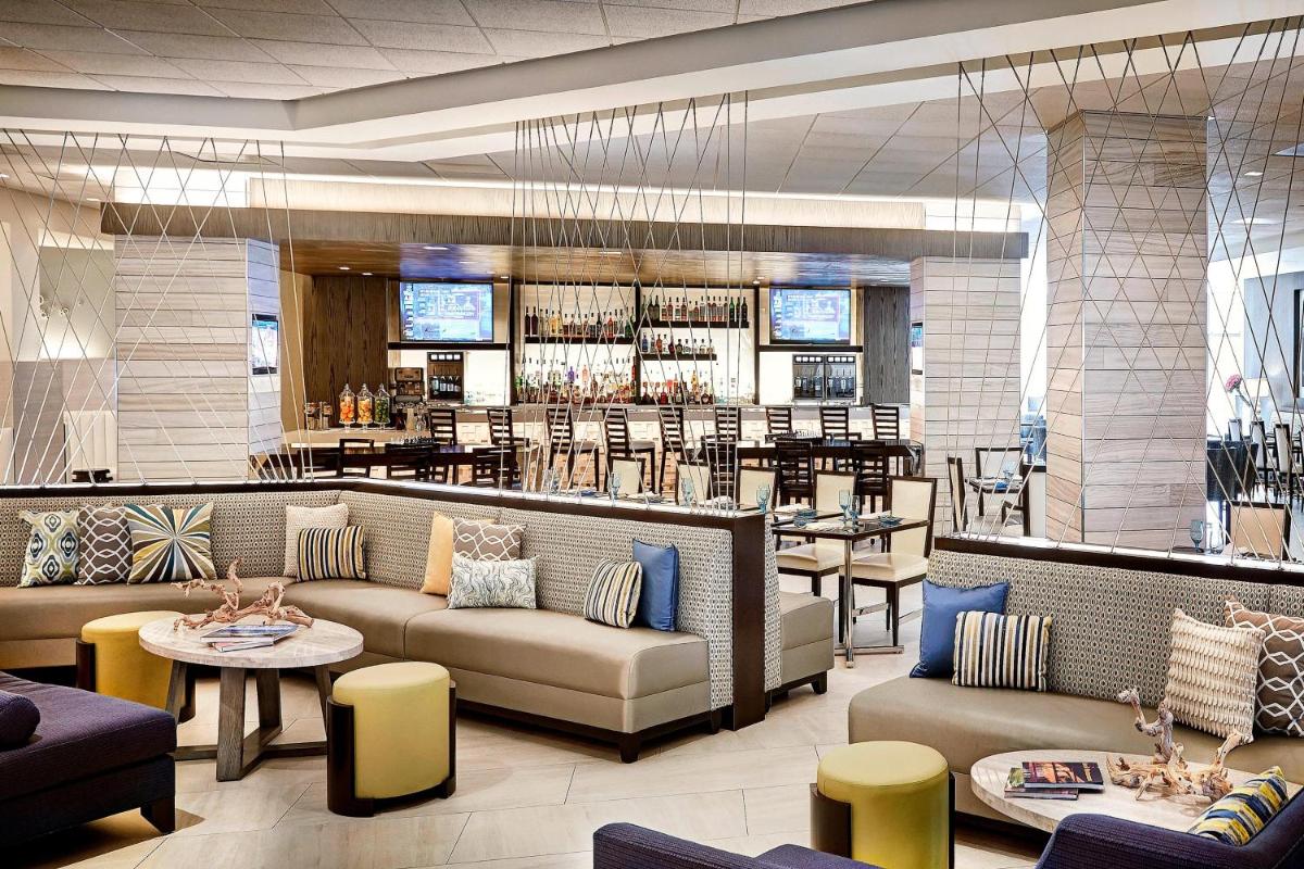 Irvine Marriott - main image