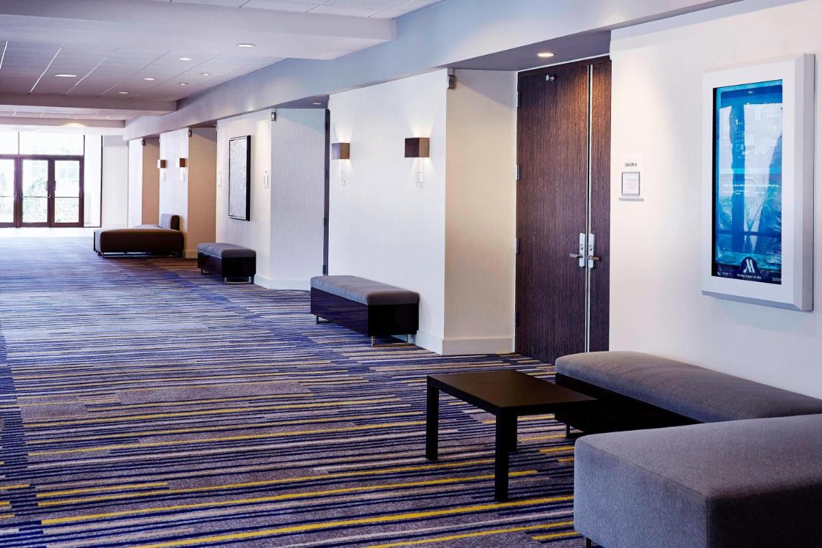 Irvine Marriott - image 4