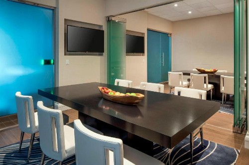 Irvine Marriott - image 39