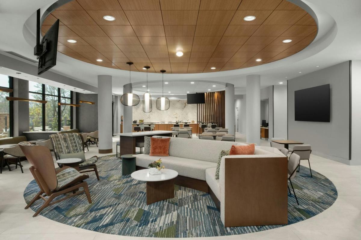 SpringHill Suites Irvine John Wayne Airport / Orange County - image 6