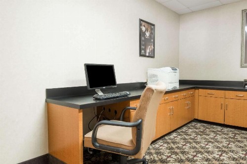 Wingate by Wyndham - DFW North - image 32