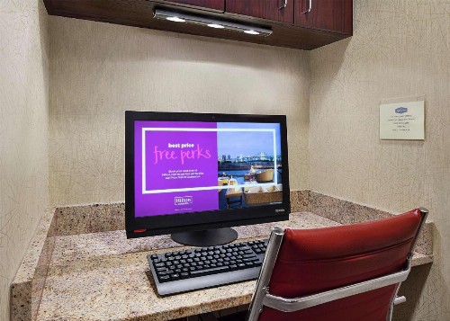 Hampton Inn Dallas-Irving-Las Colinas - image 27