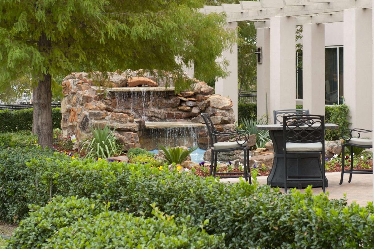 Hilton Garden Inn DFW Airport South - image 4