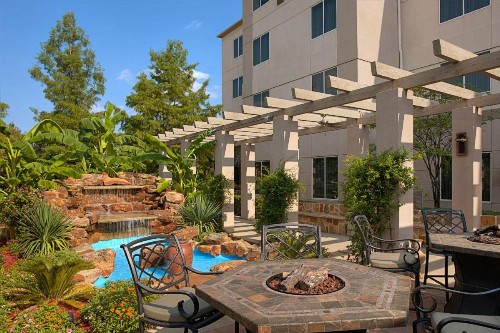 Hilton Garden Inn DFW Airport South - image 7