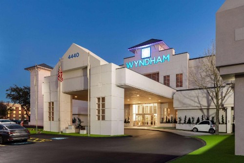 DFW Airport Hotel & Conference Center - image 11