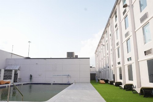 DFW Airport Hotel & Conference Center - image 31