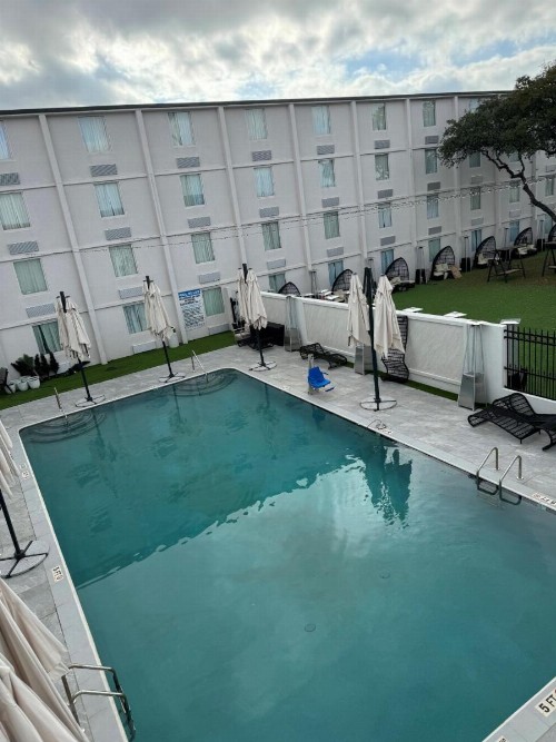 DFW Airport Hotel & Conference Center - image 34