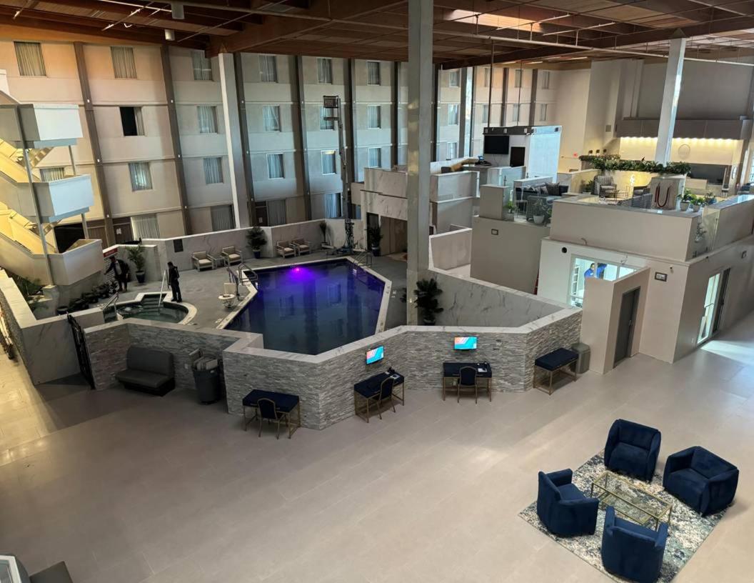 DFW Airport Hotel & Conference Center - image 4