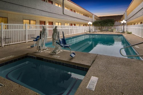 Best Western Irving Inn & Suites at DFW Airport - image 10