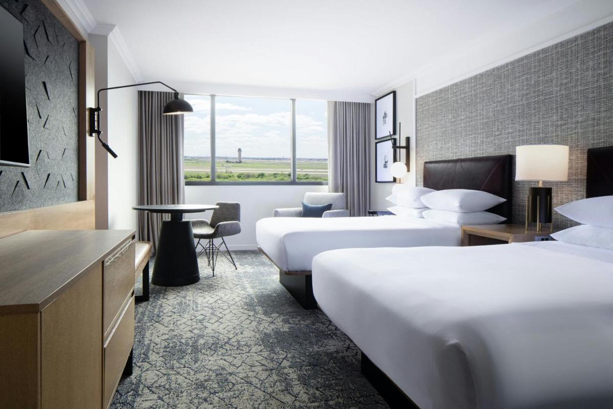 Sheraton DFW Airport Hotel - image 4