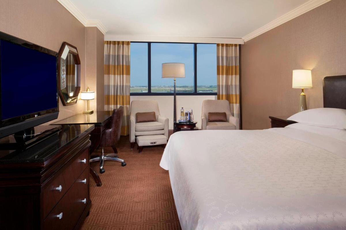 Sheraton DFW Airport Hotel - image 7