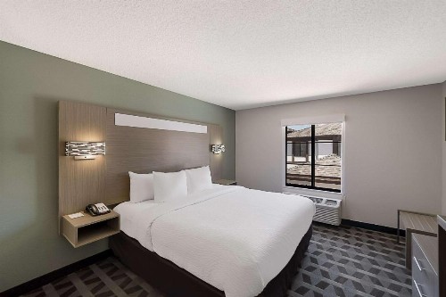 Quality Inn & Suites DFW Airport South - image 17