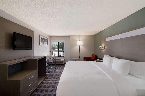 Quality Inn & Suites DFW Airport South - image 24