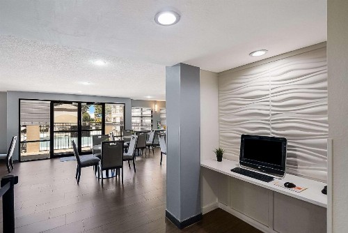 Quality Inn & Suites DFW Airport South - image 4