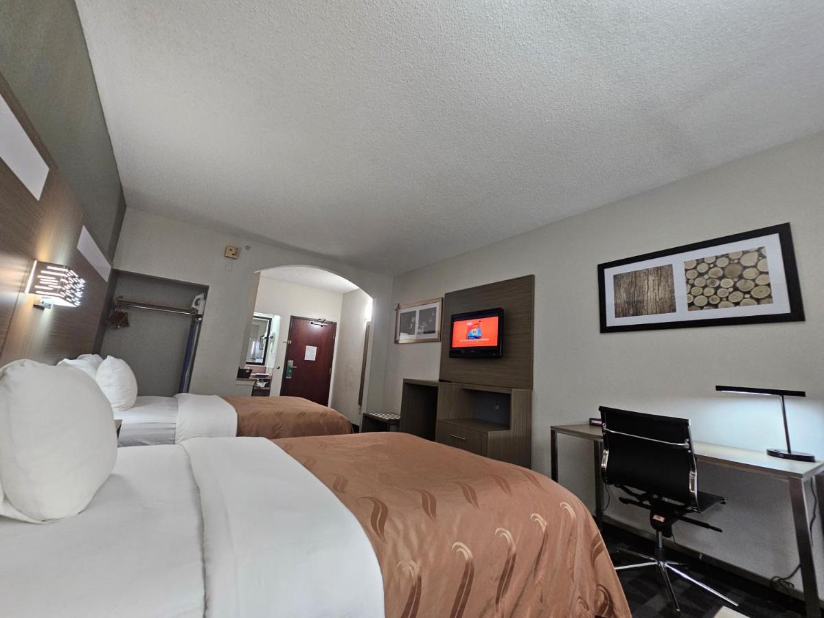 Quality Inn & Suites DFW Airport South - image 7
