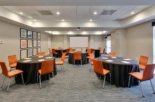 Holiday Inn Express Hotel & Suites - Irving Convention Center - Las Colinas an IHG Hotel - image 16