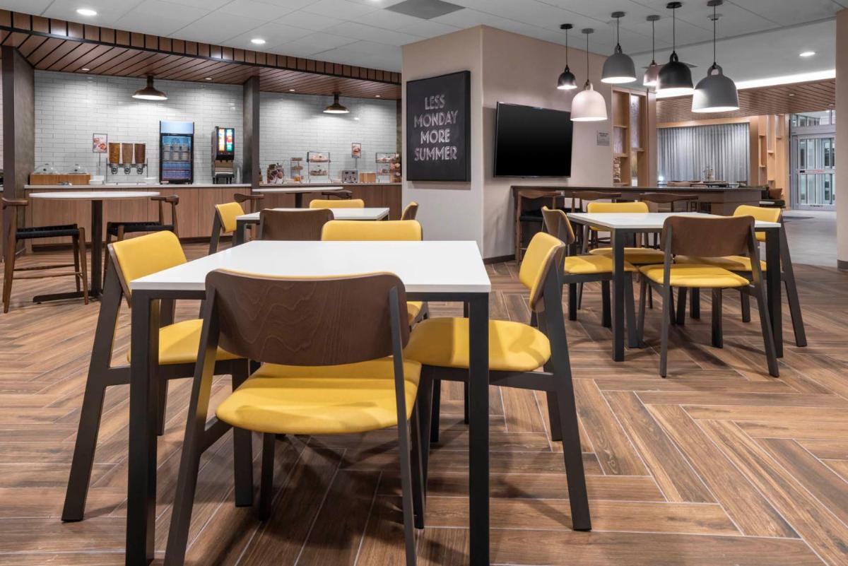 Fairfield by Marriott Inn & Suites Dallas DFW Airport North Irving - image 7