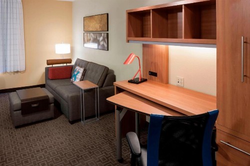 TownePlace Suites Dallas Las Colinas - image 8
