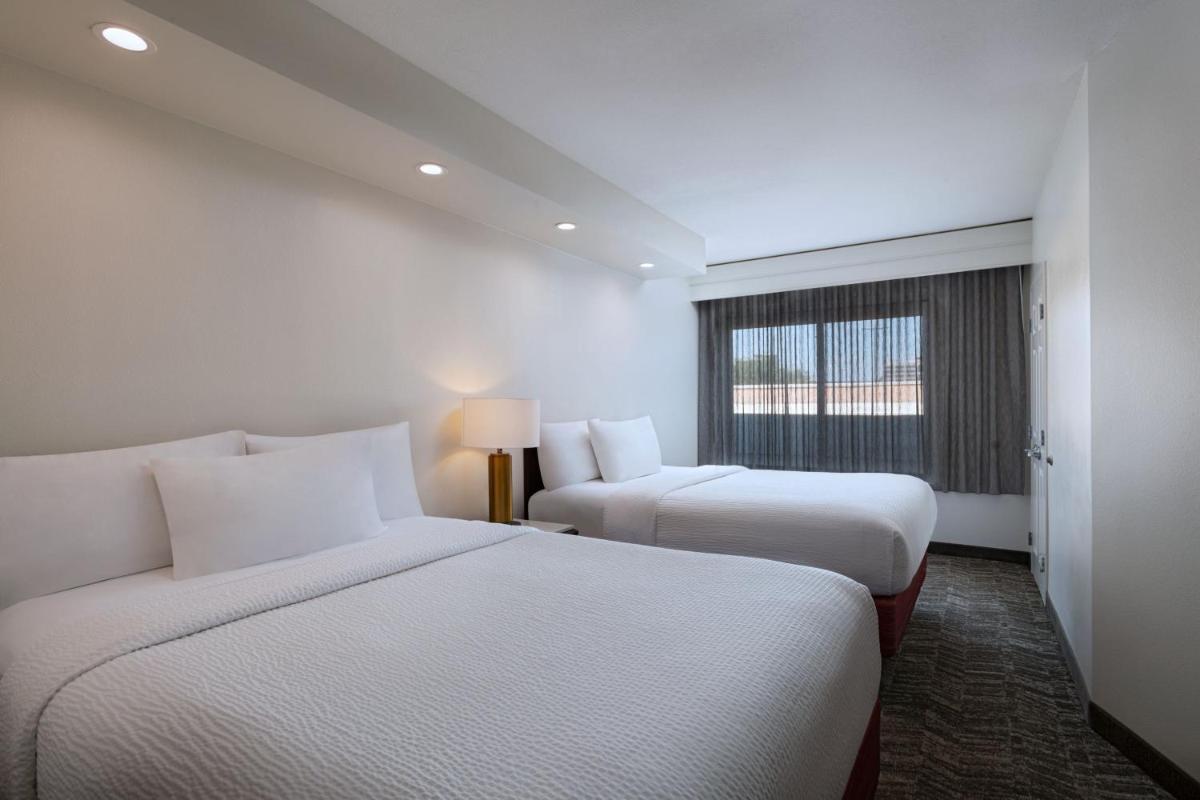 SpringHill Suites by Marriott Dallas DFW Airport East Las Colinas Irving - image 4