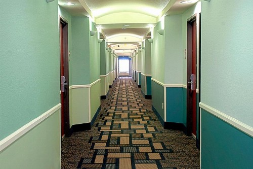 Super 8 by Wyndham Irving/DFW Apt/North - image 30
