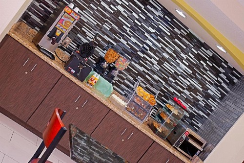 Super 8 by Wyndham Irving/DFW Apt/North - image 35