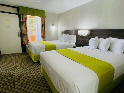 Days Inn by Wyndham Irving Grapevine DFW Airport North - image 22