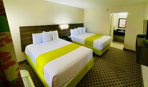 Days Inn by Wyndham Irving Grapevine DFW Airport North - image 38