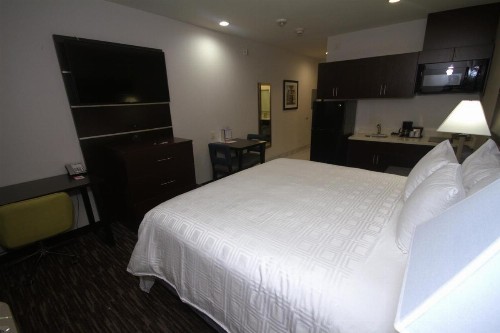 Atrium Hotel and Suites DFW Airport - image 21