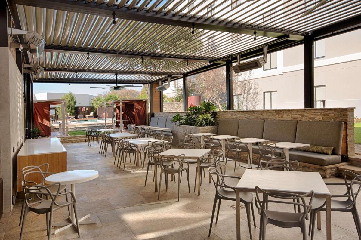 Hilton Garden Inn Las Colinas - image 5