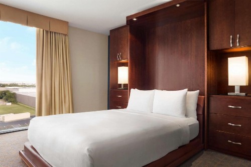 DoubleTree by Hilton DFW Airport North - image 14