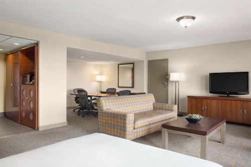 DoubleTree by Hilton DFW Airport North - image 20