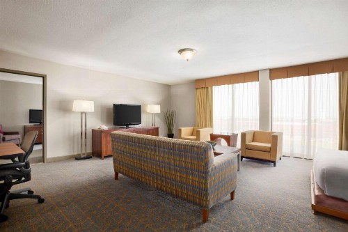 DoubleTree by Hilton DFW Airport North - image 22