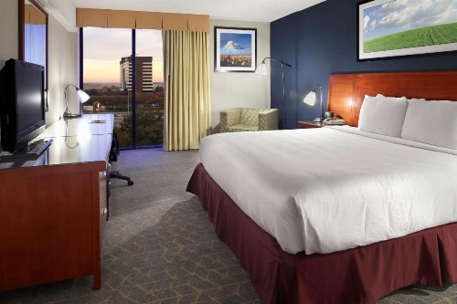 DoubleTree by Hilton DFW Airport North - image 25