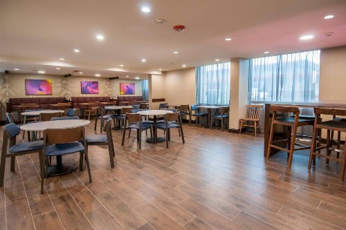 Fairfield Inn & Suites by Marriott Dallas DFW Airport South/Irving - image 25