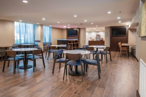 Fairfield Inn & Suites by Marriott Dallas DFW Airport South/Irving - image 26