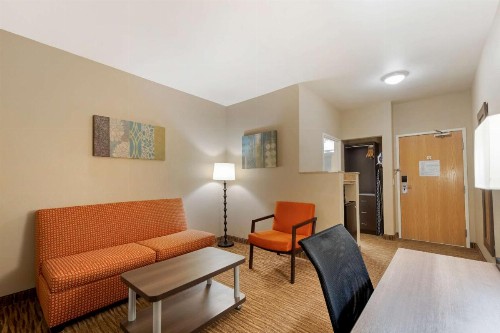 Best Western Plus DFW Airport Suites - image 29