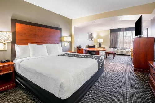 La Quinta by Wyndham DFW Airport South / Irving - image 13