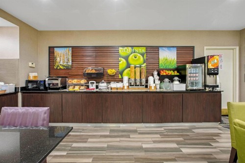 La Quinta by Wyndham DFW Airport South / Irving - image 16