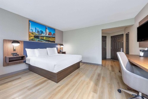 La Quinta by Wyndham Dallas DFW Airport North - image 2