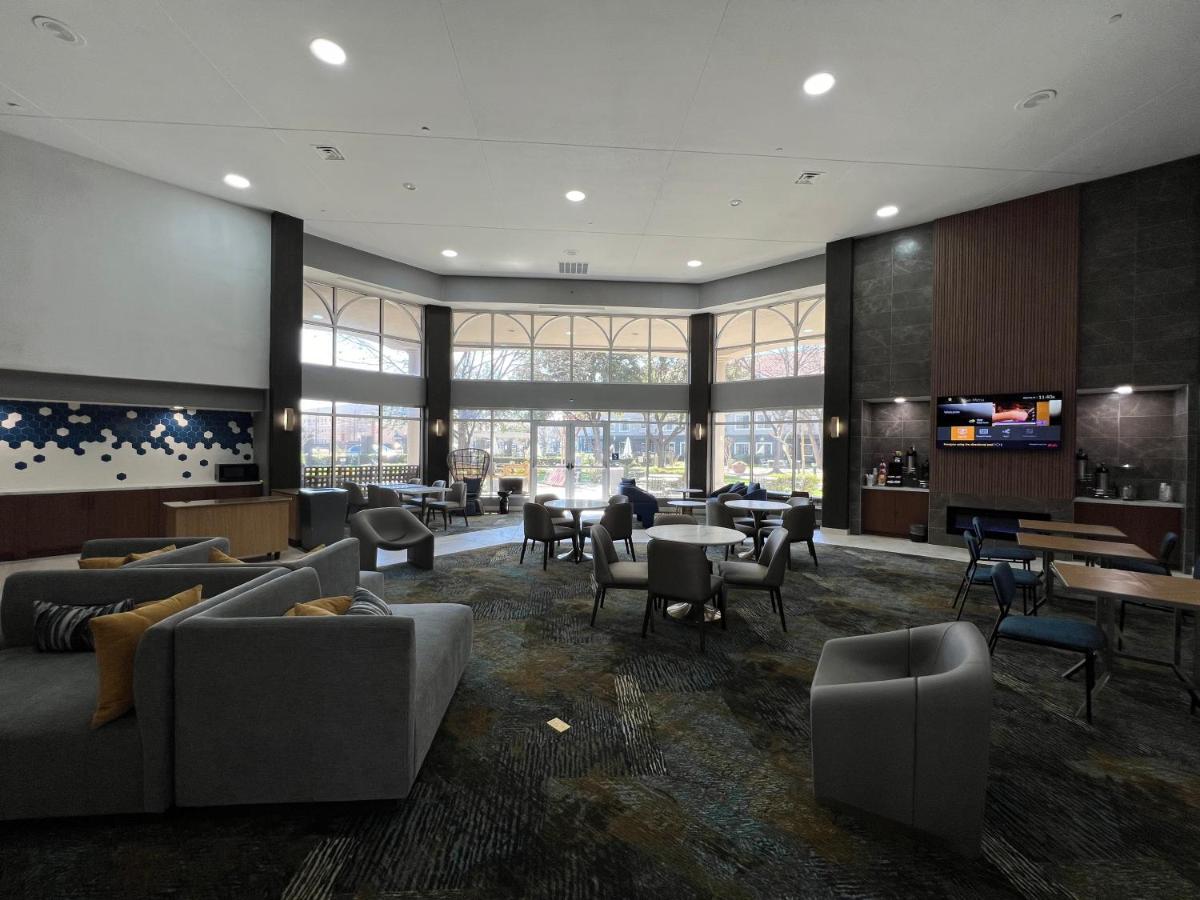La Quinta by Wyndham Dallas DFW Airport North - image 4