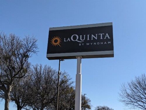 La Quinta by Wyndham Dallas DFW Airport North - image 8